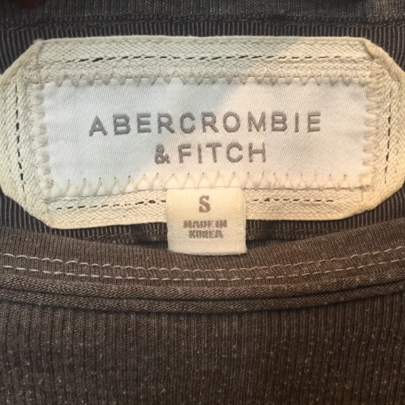 Old School Flattering A&F Top - Picture 2 of 4